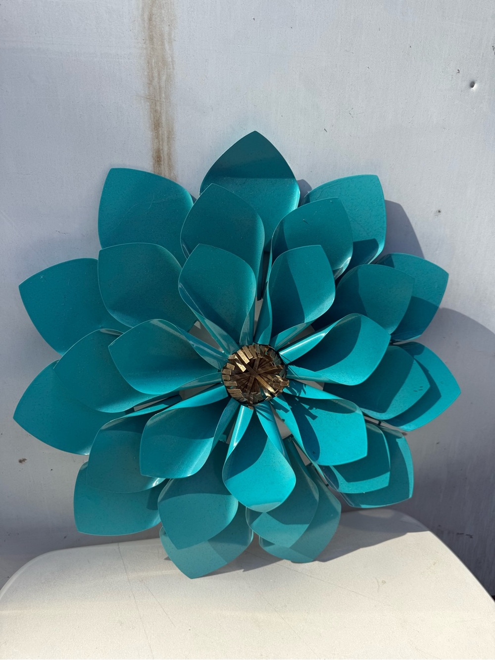 Teal Metal Flower Wall Art – Decorative Hanging Home Accent